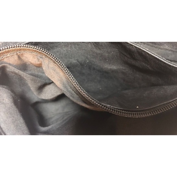 Roxy Vegan Leather Small Black Crossbody Purse Handbag With Fringe - Picture 8 of 9